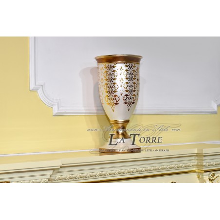 Amphorenbecher, Keramik-Mittelstück, elfenbeinfarbene Vase, Blattgoldverzierung DS12