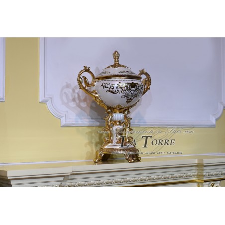 Amphorenbecher, Keramik-Mittelstück, elfenbeinfarbene Vase, Blattgoldverzierung DS04