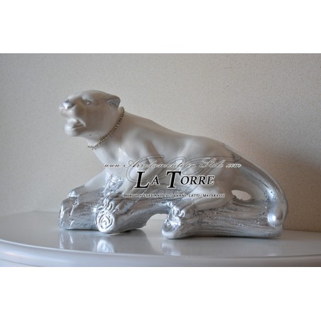 Keramik-Tierstatue, weißer Panther, silberfarben, wild, auf einem Ast, Swarovski H20 PR26