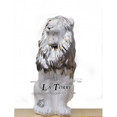 Keramik-Tierstatue, Löwe mit offenem Maul, weiß, silberblattverziert, Swarovski-Kristalle, H 70 cm, PR13