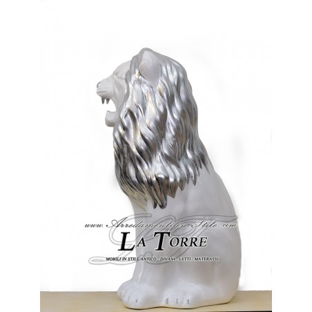 Keramik-Tierstatue, Löwe mit offenem Maul, weiß, silberblattverziert, Swarovski-Kristalle, H 70 cm, PR13