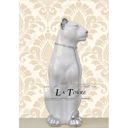 Animali in ceramica statua scultura Leonessa bocca chiusa bianco argento con swarovski H90cm PR11