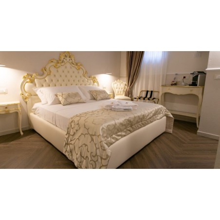 King size double bed Baroque eco-leather solid wood gold, silver Valentina