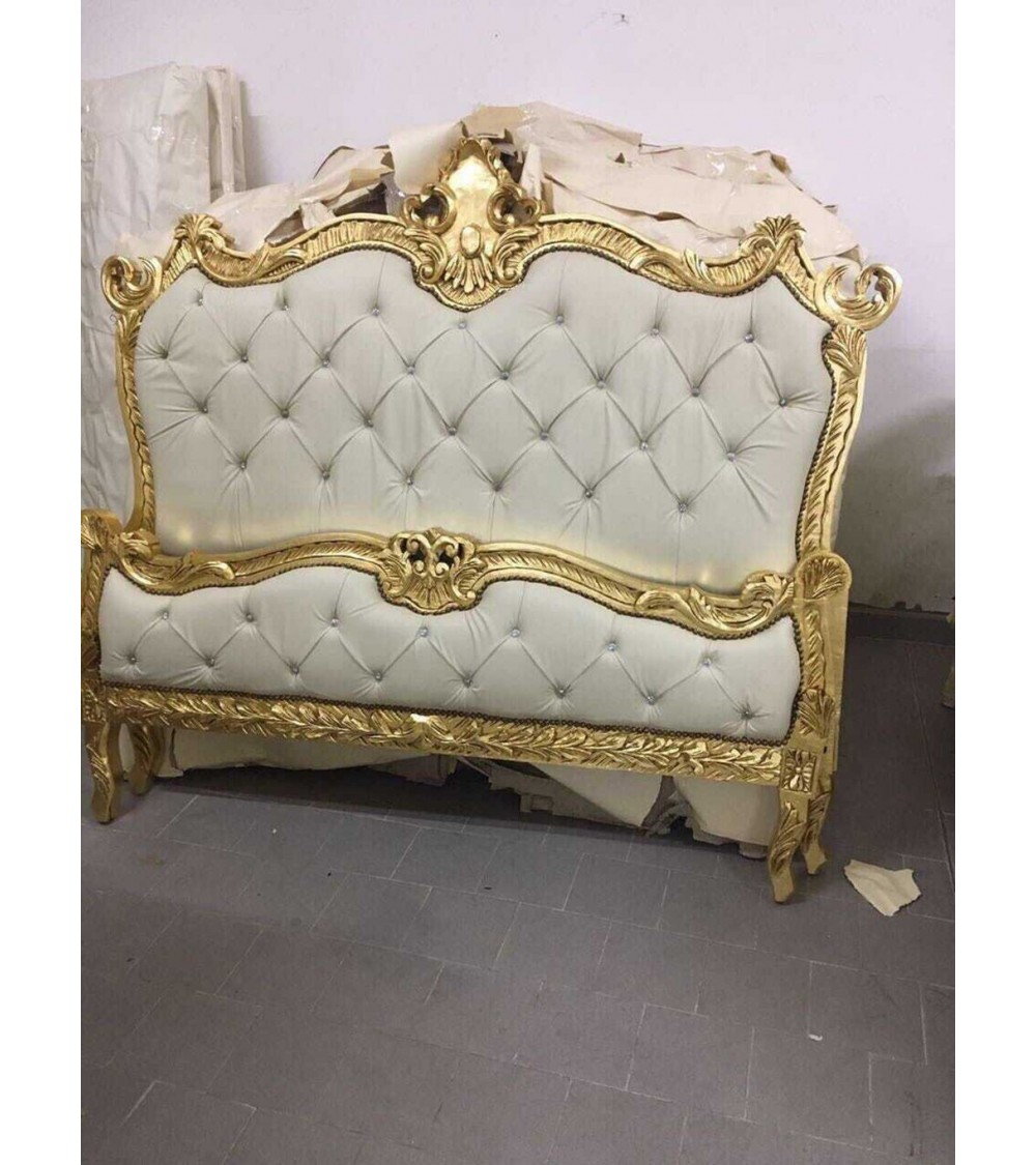 baroque bed