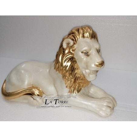 Keramiktiere, liegende Löwenstatue, perlmuttweiß, Blattgold, Swarovski-Kristalle, h30 PR07