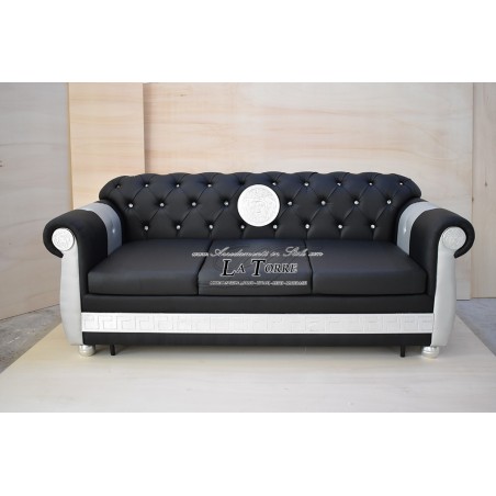 Divano letto 3 posti rete e materasso Chesterfield moderno Dea Medusa ecopelle o velluto qualsiasi colore swarovski AZ03