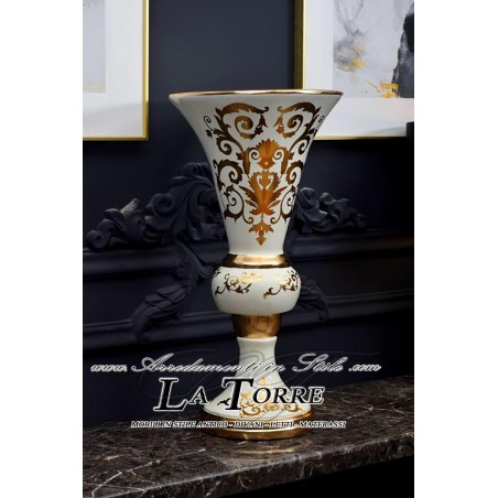 Demetra handbemalte elfenbeinfarbene und goldene Keramikvase/-becher/-amphora RA10