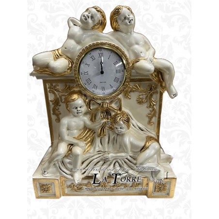 Große Keramik-Tischuhr H57 mit elfenbeinfarbenem und goldenem Silik-Putto, Barockstil PR59