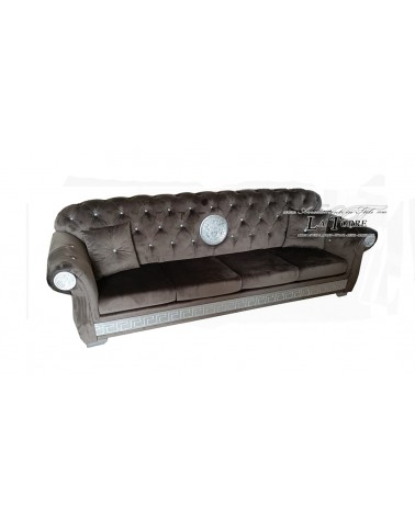 Divano 4 posti rete e materasso Chesterfield moderno Dea medusa ecopelle o velluto qualsiasi colore swarovski AZ04