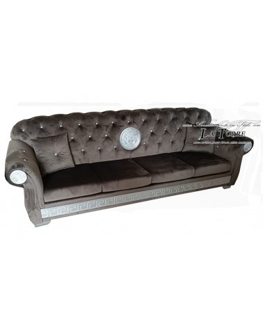 Divano 4 posti rete e materasso Chesterfield moderno Dea medusa ecopelle o velluto qualsiasi colore swarovski AZ04