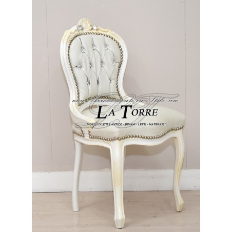 Louis-XV-Stuhl, weißes Holz, silbernes Kunstleder, Swarovski AR012