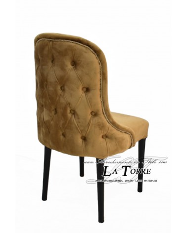 Poltrona sedia classico contemporaneo in velluto marrone con gambe legno nero LT3026