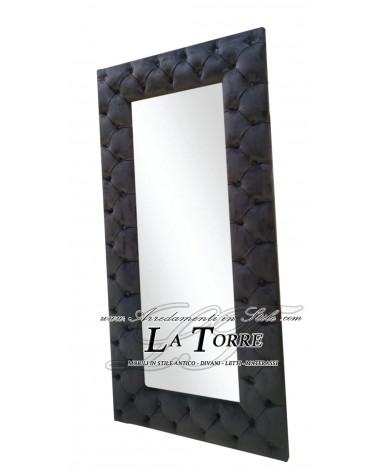 Classic mirror with capitonné frame in velvet or eco-leather in any color in the Baroque style