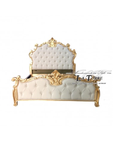 Letto Matrimoniale Barocco ecopelle o vellutino legno foglia oro o argento qualsiasi colore Giselle