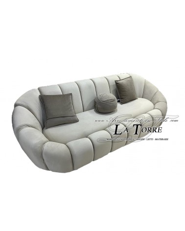 Klassisch-modernes 3- oder 2-Sitzer-Sofa aus beigefarbenem Samt (Schalenform) TR04