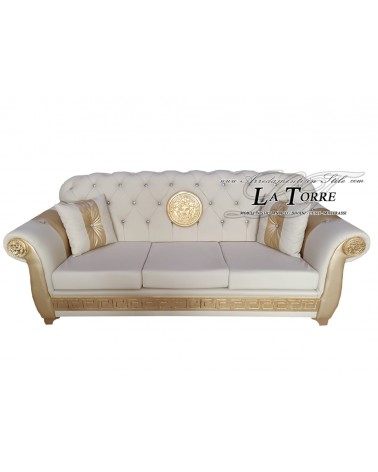 Divano letto 3 posti rete e materasso Chesterfield moderno Dea Medusa ecopelle o velluto qualsiasi colore swarovski AZ03