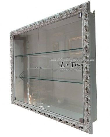 Wandvitrine mit Glastüren, Barockstil, perforiertem Rahmen, maßgefertigtem Flaschenhalter VTGM224/B