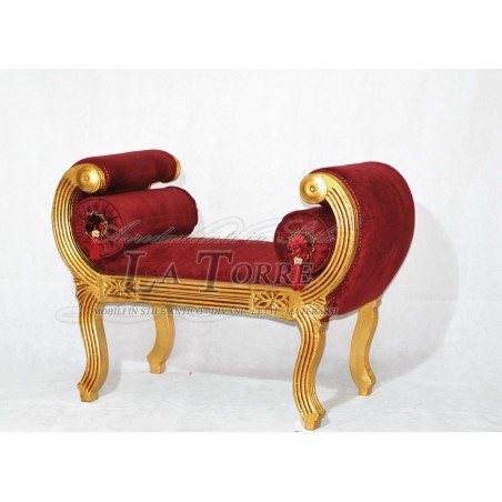 Tagesbettsofa, chinesische Bank, goldfarbener Samt, burgunderrote Swarovski-Kristalle AR079