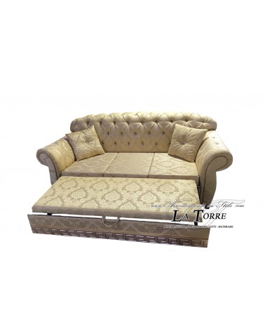 Divano letto 3 posti rete e materasso Chesterfield moderno ecopelle o velluto qualsiasi colore swarovski AZ03