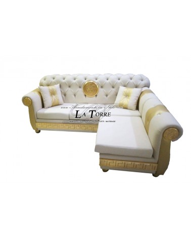 Dreisitziges Halbinsel-Sofa mit Rückenlehne und Matratze, Chesterfield Modern Medusa Goddess, elfenbeinfarbenes und goldenes