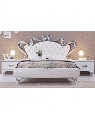 Kingsize-Doppelbett mit barockem Stauraum, weißer Samt oder Kunstleder, silbernes Gestell, Mary