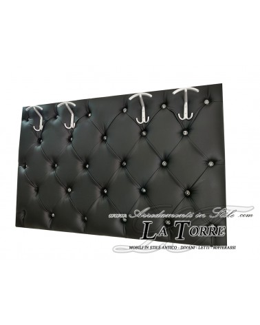 Wandgarderobe, Capitonné-Garderobenständer, weißes Kunstleder, Swarovski-Kristalle