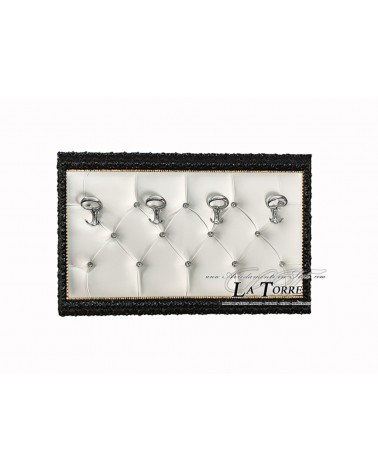 Appendiabiti con cornice traforata da muro attaccapanni barocco nera ecopelle bianca Madrid/N