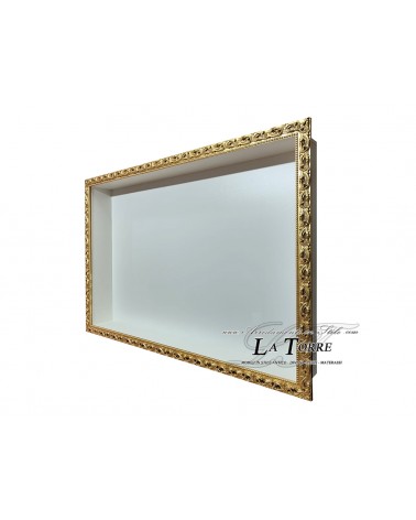 Wandmontierter Smart-TV-Ständer mit klassischem, perforiertem Blattgoldrahmen im Barockstil, maßgefertigtes Gehäuse GM224O
