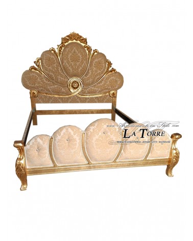 Letto matrimoniale barocco contenitore legno massello intagliato a mano ecopelle o tessuto qualsiasi colore EMY