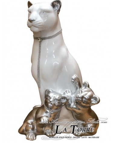 Keramik-Tierstatue, weiße Löwin mit Jungen, silberfarbene Swarovski-Kristalle, 100 cm, PR01