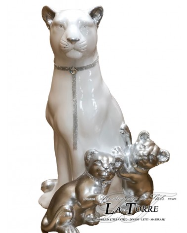 Animali in ceramica statua scultura leonessa bianca e cuccioli argento swarovski 100 cm PR01
