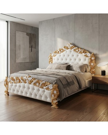PILISSENA Barock-Doppelbett mit geschnitztem Holzkorpus und weißem Kunstlederbezug, individuell anpassbar