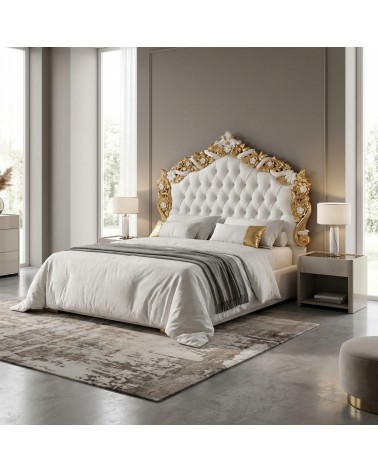 PILISSENA Barock-Doppelbett mit geschnitztem Holzkorpus und weißem Kunstlederbezug, individuell anpassbar
