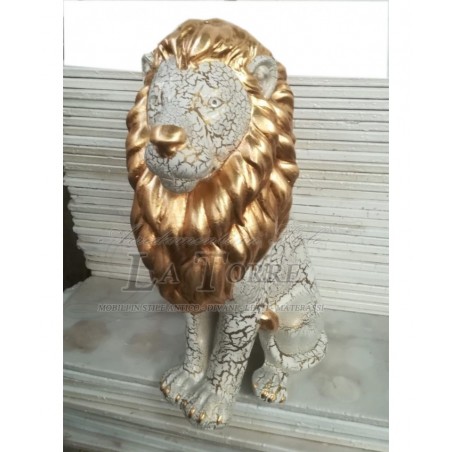 Keramikstatue Löwe mit geschlossenem Maul, elfenbeinfarbene Mähne mit Craquelé-Effekt, Blattgold, Swarovski-Kristalle, Höhe 90