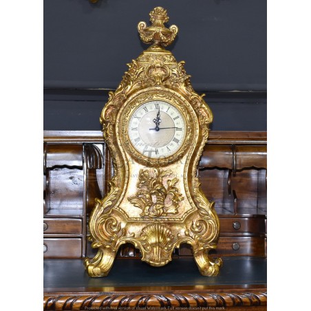 Antike französische Barock-Tischuhr aus Gold R69