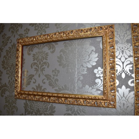 Perforated frame rod Picture in gold wood customized size 313