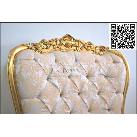 Louis XV Barock-Thronsofa-Sessel, goldener Damaststoff, elfenbeinfarbene Lilie, Swarovski AL1782