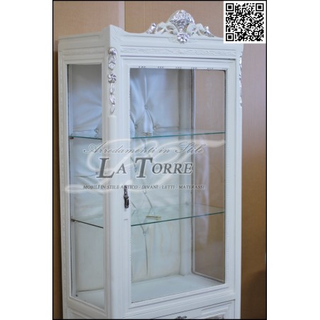 Barock-Glasvitrine im Stil Louis XV, weiß, silber, Kunstleder, Swarovski AL2896
